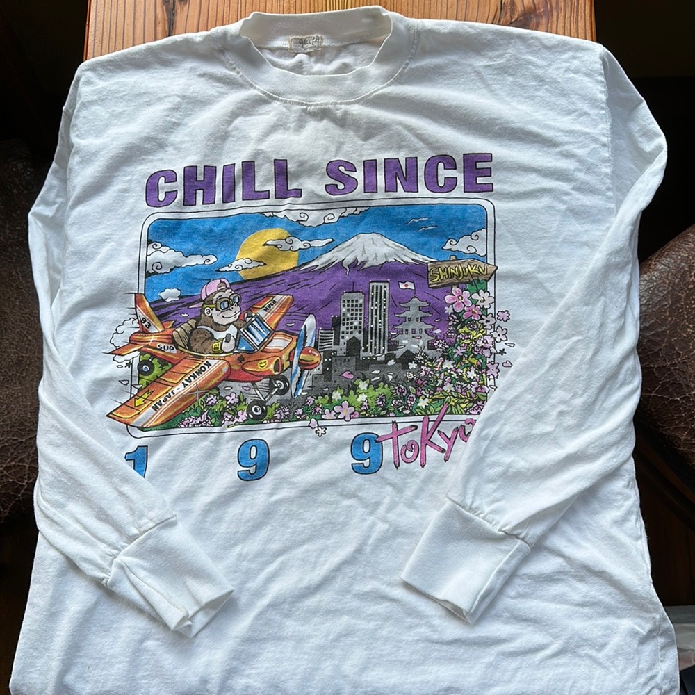 Brandy Melville chill since 1993 Tokyo long sleeve